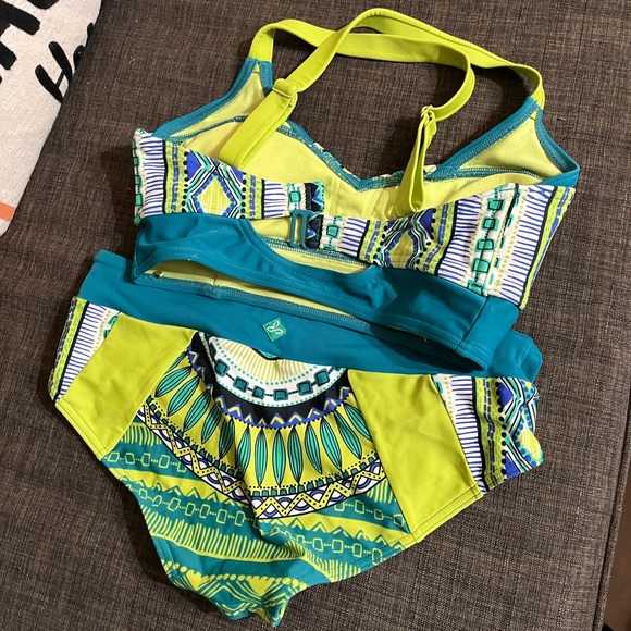 • MOVING LAST CHANCE 7/31/2024 • Prana bundle swimsuit bikini and scarf - Picture 2 of 3
